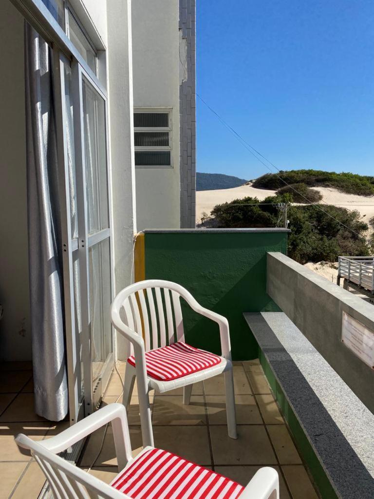 Pousada Das Dunas Via Praia Apart Hotel Флорианополис Номер фото